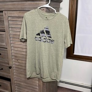 Adidas tee